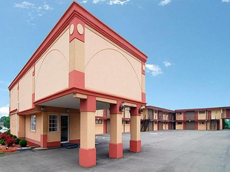 Super 8 By Wyndham グリーンズバーグ エクステリア 写真